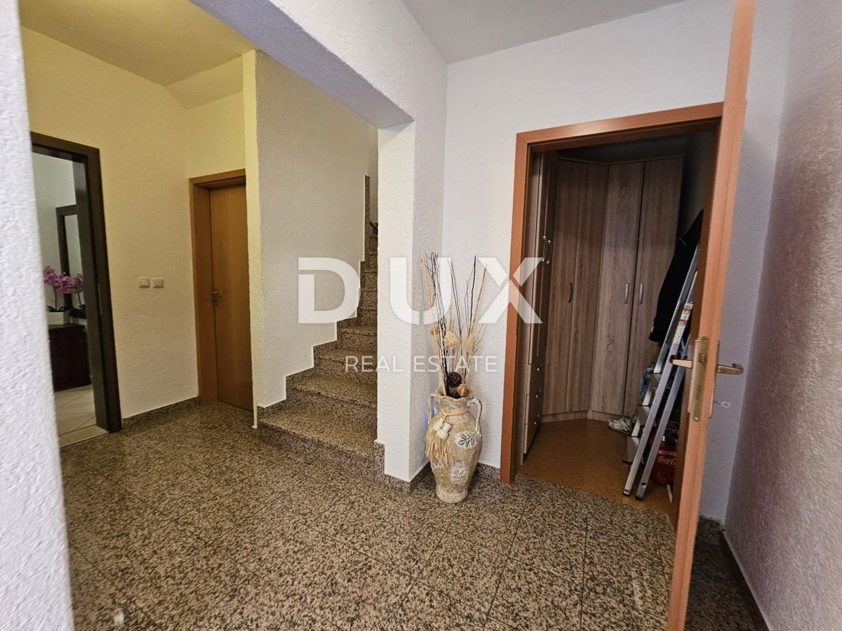ISTRIA, POLA - Casa di appartamenti di qualità per famiglie in una posizione attraente