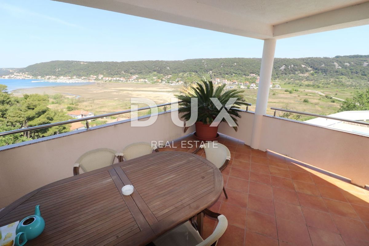 ISOLA DI RAB, SUPETARSKA DRAGA - Bellissima villa con piscina in un'ottima posizione