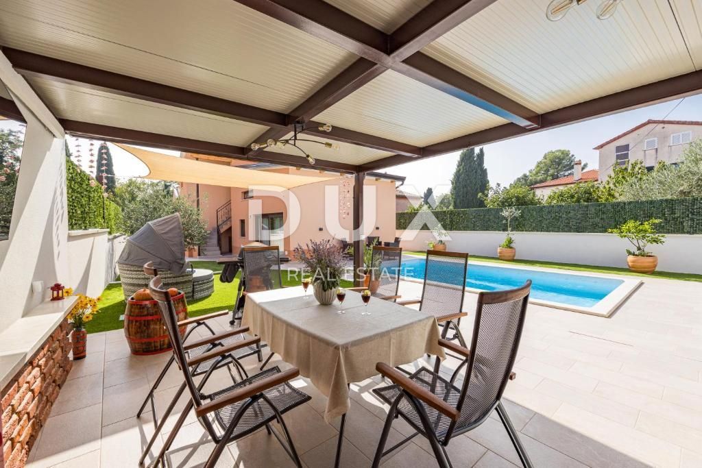 ISTRIA, ROVIGNO - CASA DI LUSSO CON PISCINA E ZONA SPA