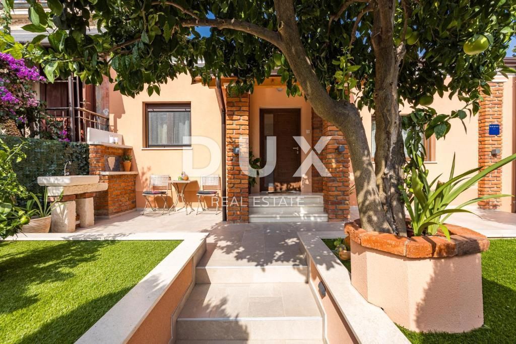 ISTRIA, ROVIGNO - CASA DI LUSSO CON PISCINA E ZONA SPA