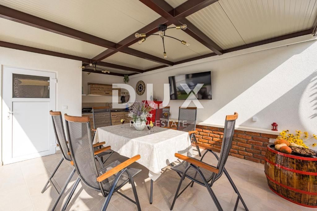 ISTRIA, ROVIGNO - CASA DI LUSSO CON PISCINA E ZONA SPA