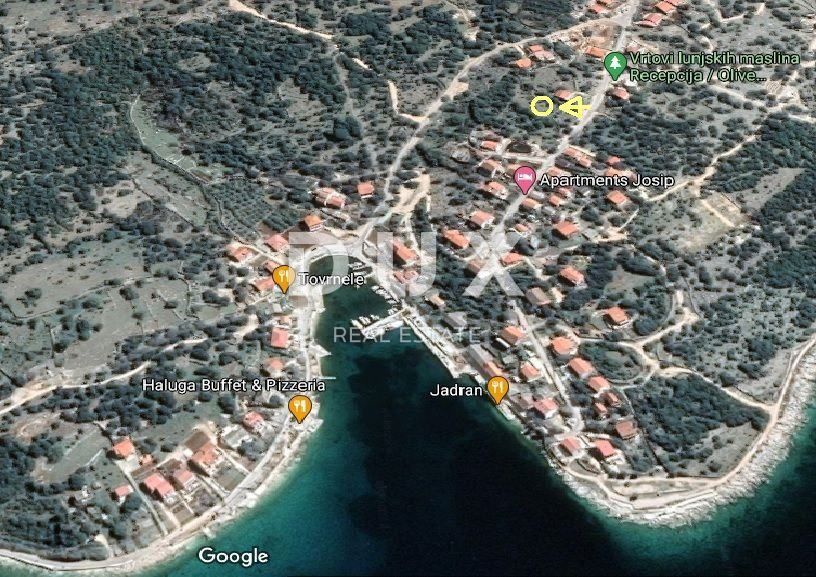 ISOLA DI PAG, LUN - terreno edificabile di 640 m2 in una posizione privilegiata