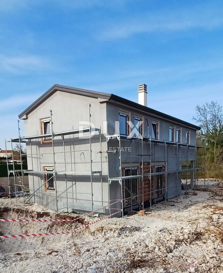 ISTRIA, SVETVINČENAT - Casa con piscina
