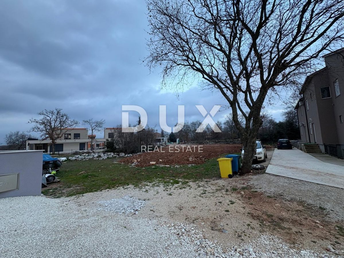 ISTRIA, PARENZO - Terreno edificabile