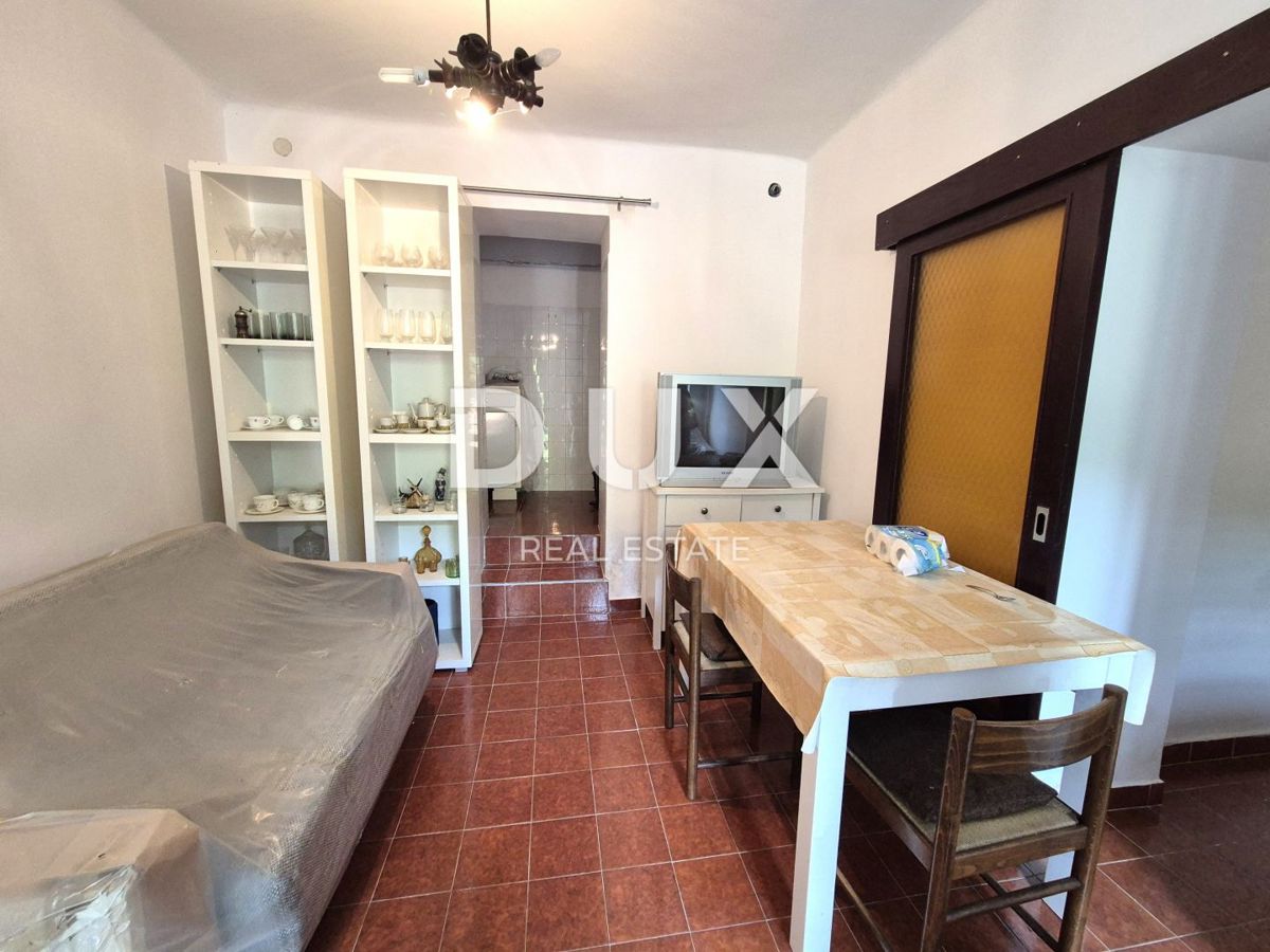 ISTRIA, LABIN - Casa in campagna con un bellissimo giardino