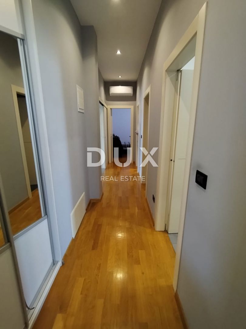ISTRIA, POLA - Appartamento di 131 m2 con ampio balcone in posizione tranquilla!