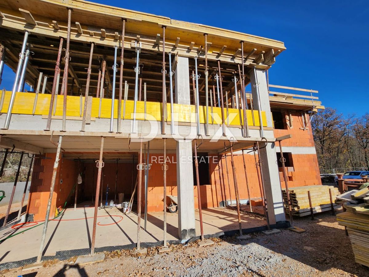 RIJEKA, SRDOČI - splendido appartamento familiare con 3 camere da letto + soggiorno in un nuovo edificio con piscina OCCASIONE