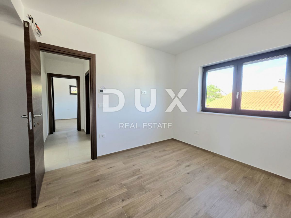 ISTRIA, ŠTINJAN - Una combinazione perfetta di lusso e comfort, appartamento 2SS+DB con garage privato a soli 500 metri da spiagge ben curate e lunghe passeggiate in riva al mare