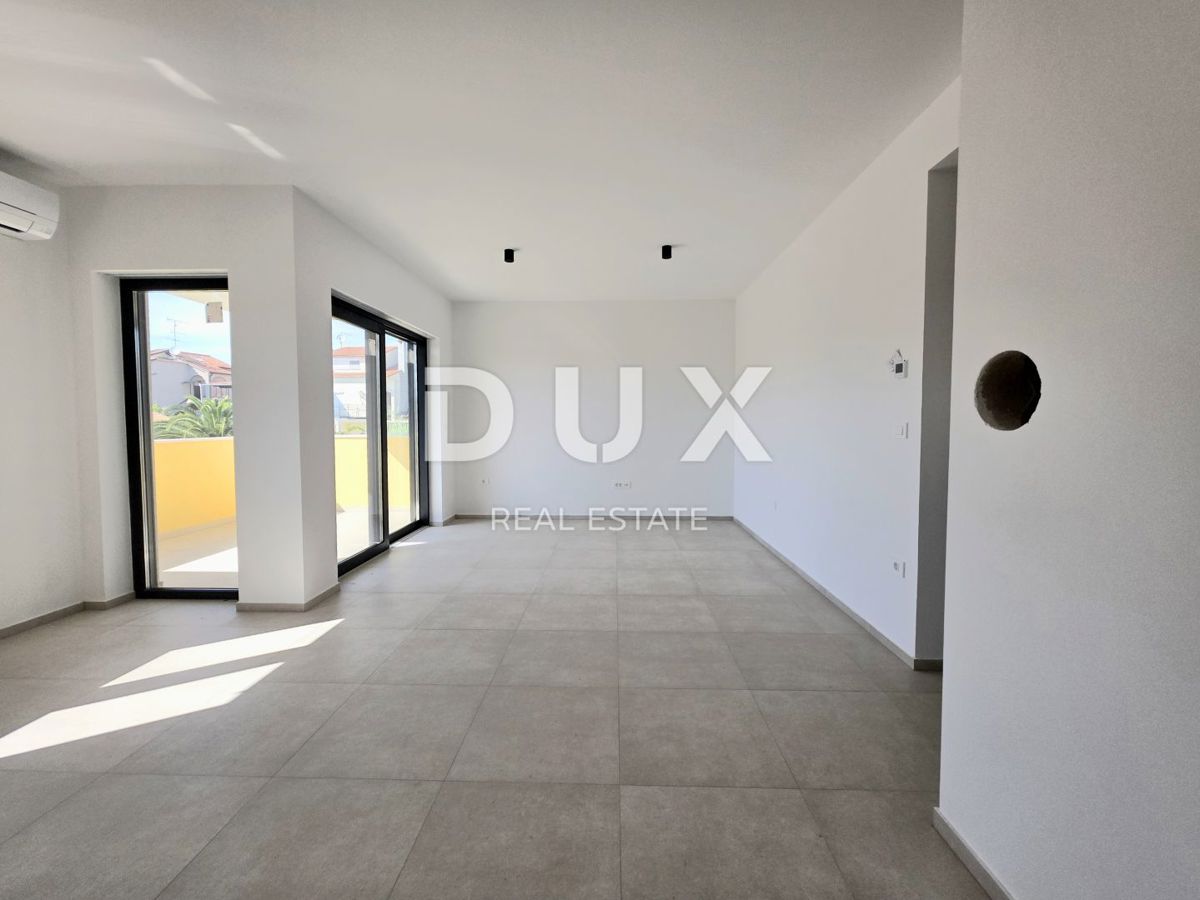 ISTRIA, ŠTINJAN - Una combinazione perfetta di lusso e comfort, appartamento 2SS+DB con garage privato a soli 500 metri da spiagge ben curate e lunghe passeggiate in riva al mare