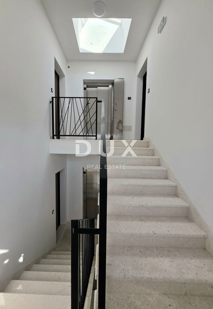 ISTRIA, ŠTINJAN - Una combinazione perfetta di lusso e comfort, appartamento 2SS+DB con garage privato a soli 500 metri da spiagge ben curate e lunghe passeggiate in riva al mare