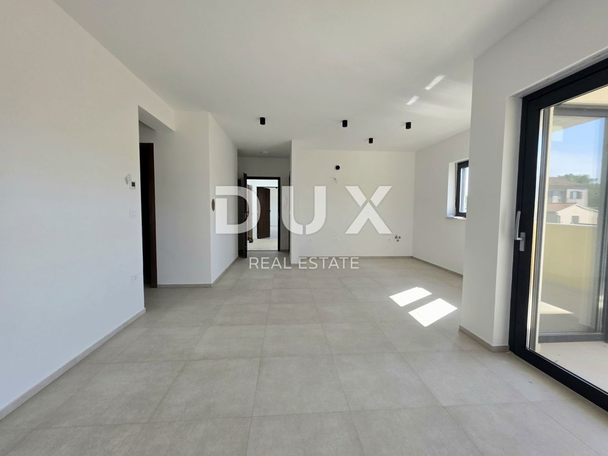 ISTRIA, ŠTINJAN - Una combinazione perfetta di lusso e comfort, appartamento 2SS+DB con garage privato a soli 500 metri da spiagge ben curate e lunghe passeggiate in riva al mare