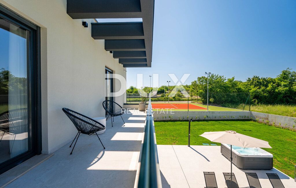 ISTRIA, LABIN - Casa immacolata con piscina e campo da tennis