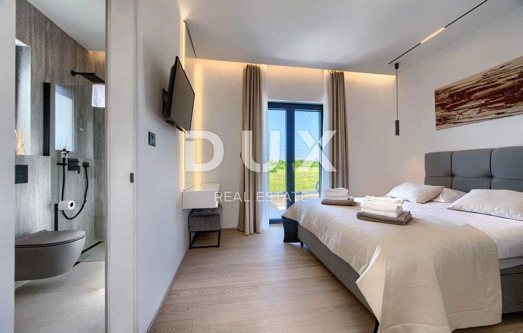 ISTRIA, LABIN - Casa immacolata con piscina e campo da tennis