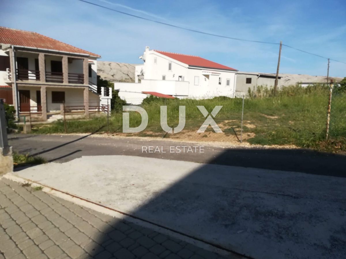 ISOLA DI PAG - terreno edificabile, 370 m2, accesso asfaltato