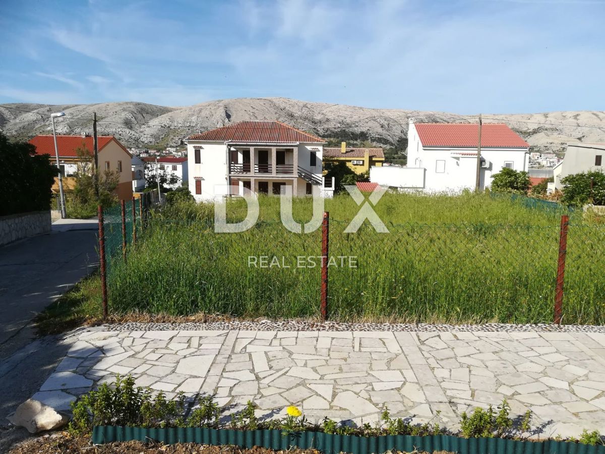 ISOLA DI PAG - terreno edificabile, 370 m2, accesso asfaltato