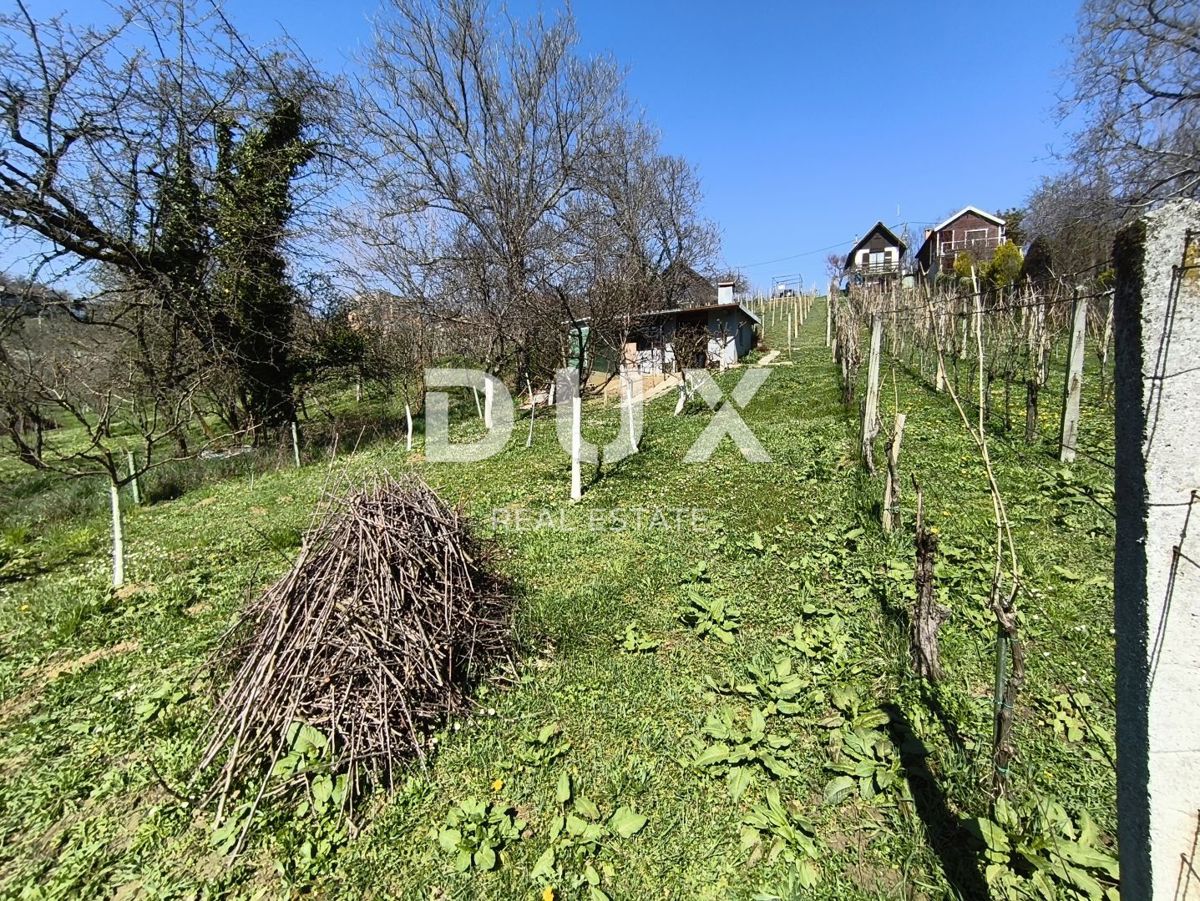 ZAGABRIA, ČRNOMEREC, MIKULIĆI - Terreno con una casa e potenziale edificabile