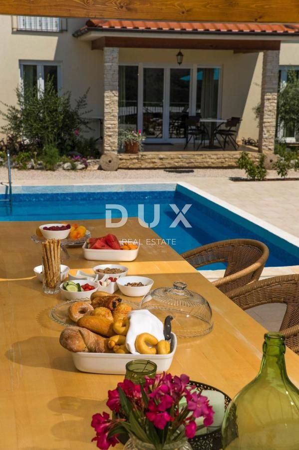 BRIBIR - bellissima villa con vista mare
