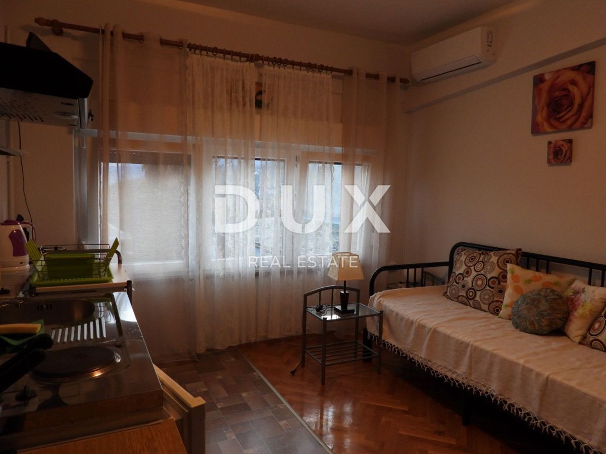 ABBAZIA, MATULJI - casa di 400m2 con un appartamento duplex e due appartamenti + giardino di 710m2