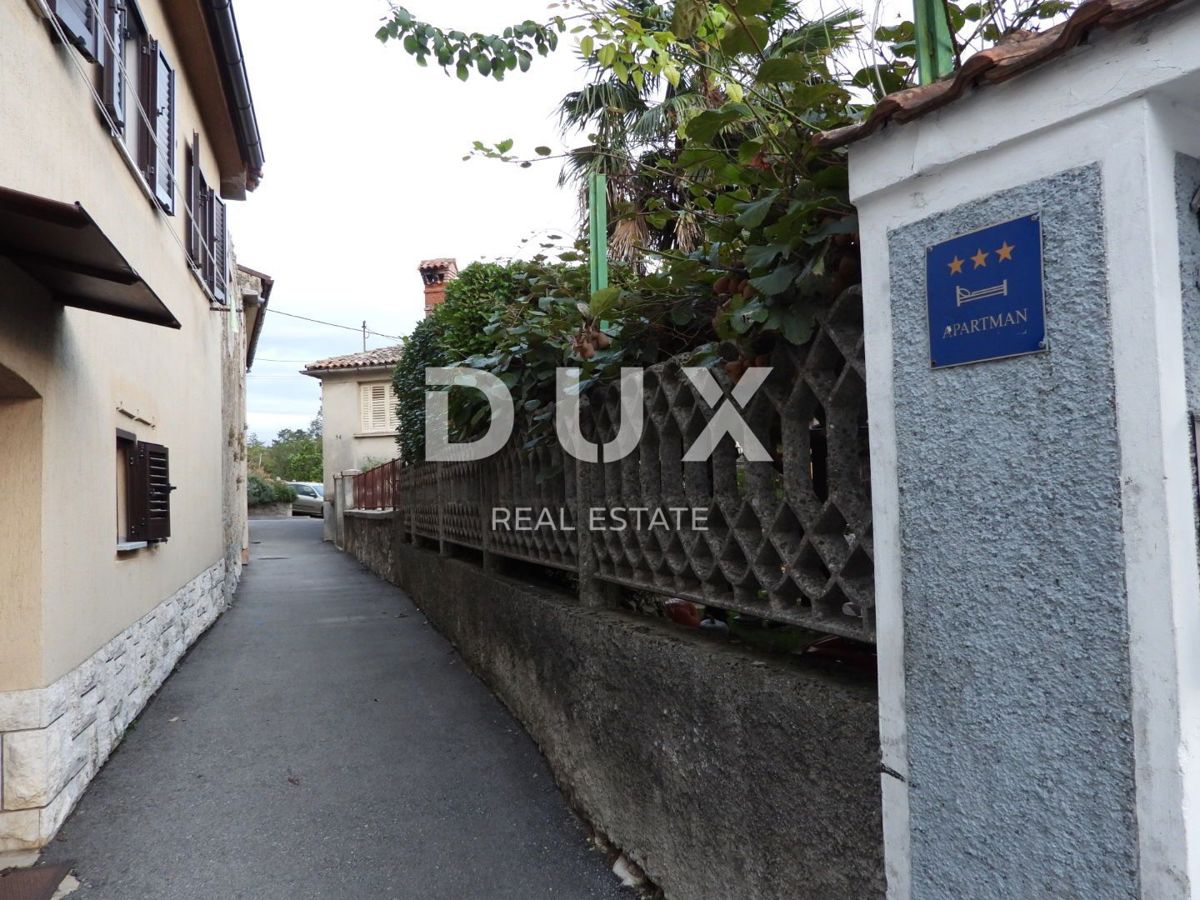 ABBAZIA, MATULJI - casa di 400m2 con un appartamento duplex e due appartamenti + giardino di 710m2