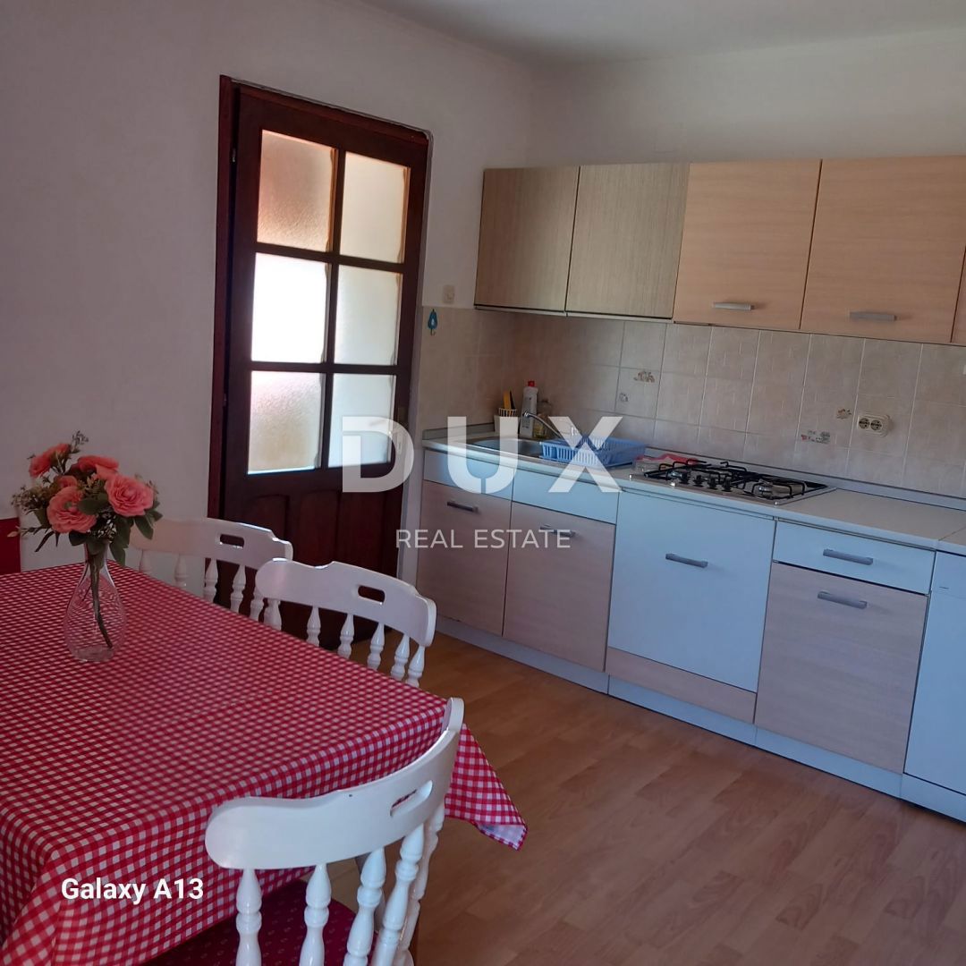 VELI LOŠINJ - Ottima opportunità!! Casa in pietra con due appartamenti e vista mare