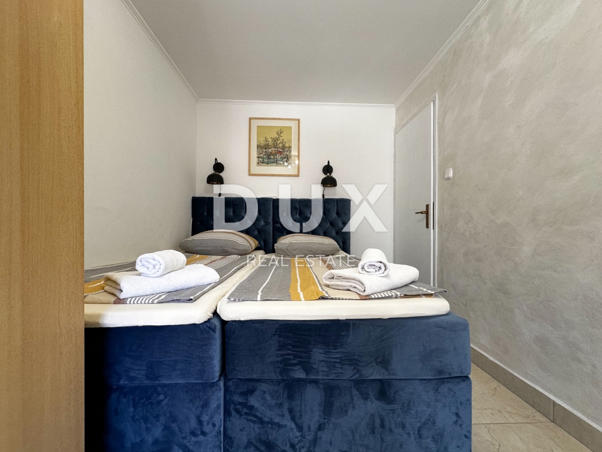CRIKVENICA, DRAMALJ - casa di 115 m2 con due appartamenti vicino al mare, prezzo ribassato, occasione!!!