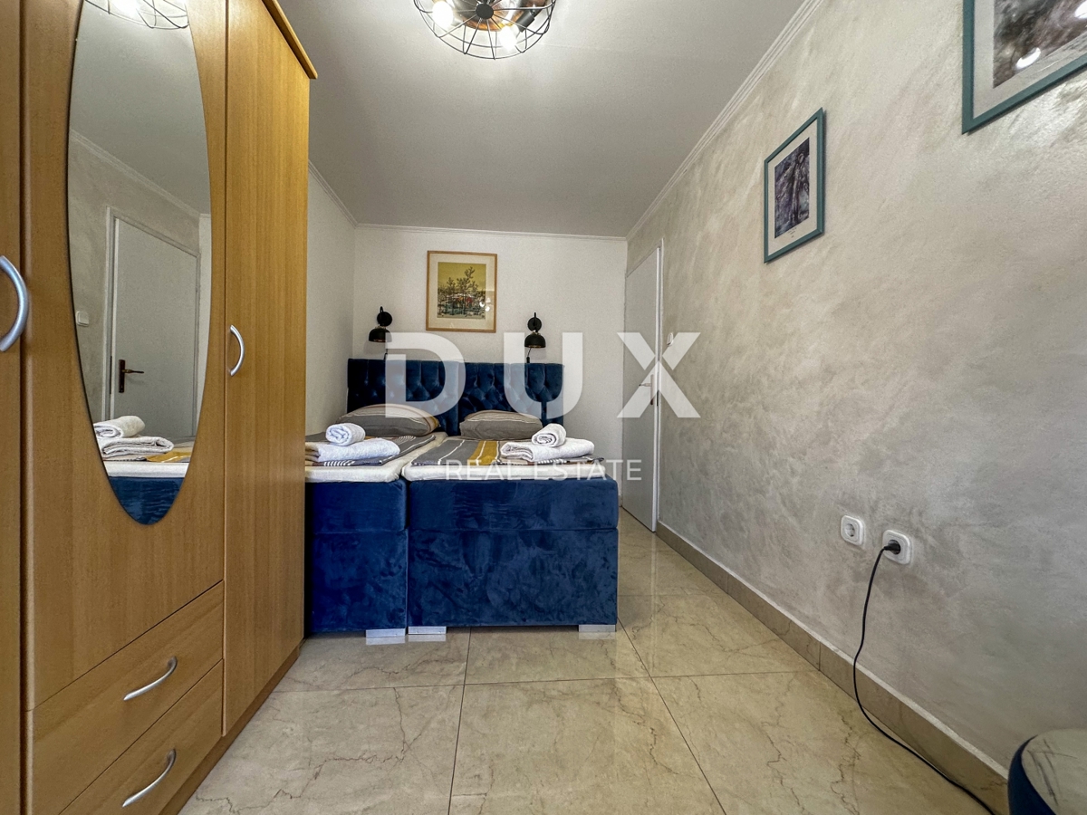 CRIKVENICA, DRAMALJ - casa di 115 m2 con due appartamenti vicino al mare, prezzo ribassato, occasione!!!