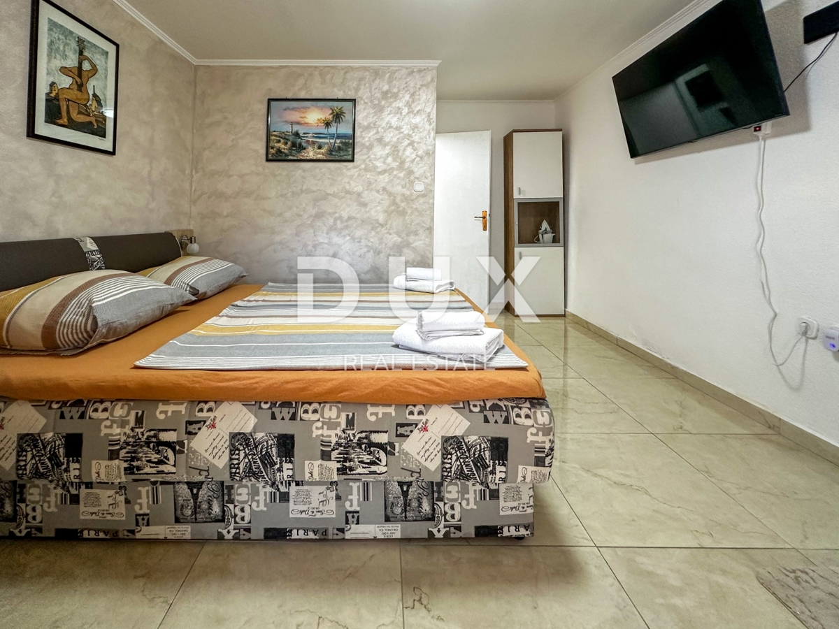 CRIKVENICA, DRAMALJ - casa di 115 m2 con due appartamenti vicino al mare, prezzo ribassato, occasione!!!