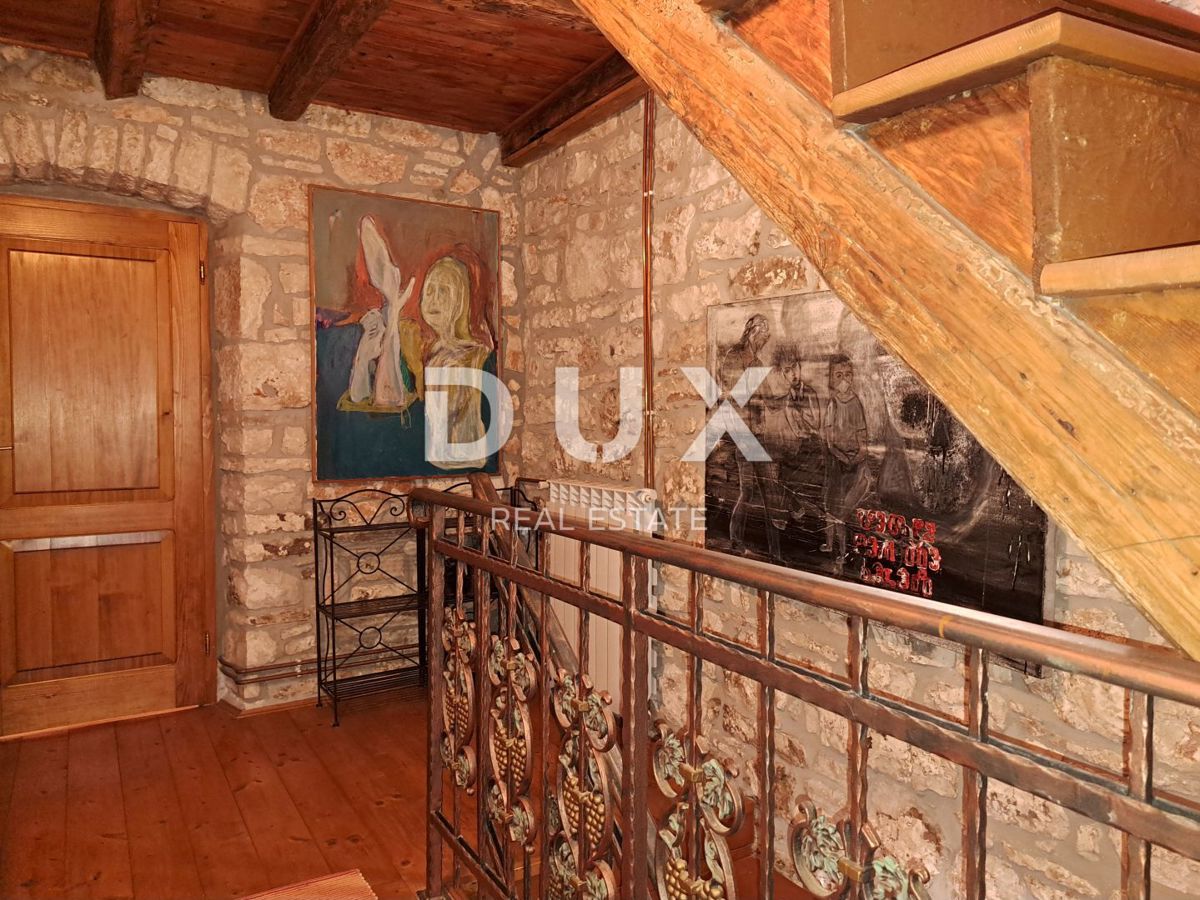 ISTRIA, PARENZO, VABRIGA - casa in pietra ristrutturata con piscina