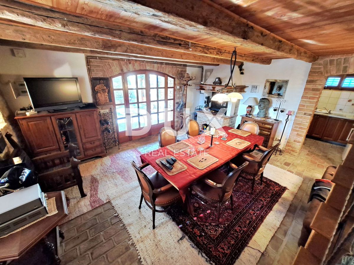 ISTRIA, PARENZO, VABRIGA - casa in pietra ristrutturata con piscina