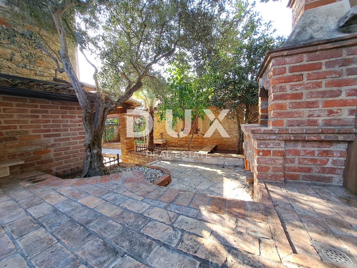 ISTRIA, PARENZO, VABRIGA - casa in pietra ristrutturata con piscina