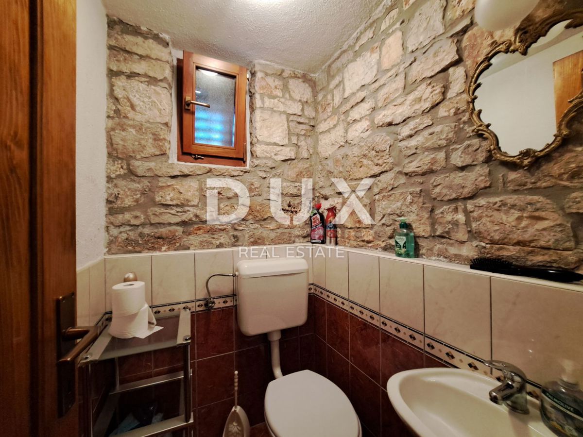 ISTRIA, PARENZO, VABRIGA - casa in pietra ristrutturata con piscina