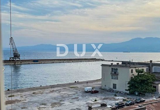 FIUME, CENTRO - Appartamento 116m2, prima fila al mare!