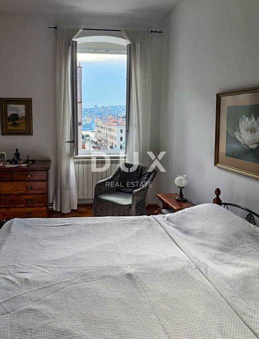 FIUME, CENTRO - Appartamento 116m2, prima fila al mare!