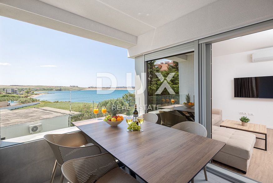 ISOLA DI PAG, POVLJANA - Bellissimo appartamento di 47 m2, prima fila al mare
