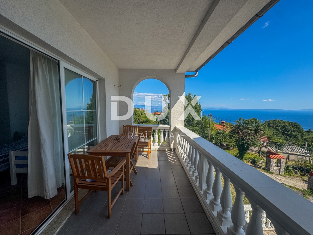 OPATIJA, POBRI - spaziosa casa indipendente con vista mare, giardino e diverse unità abitative