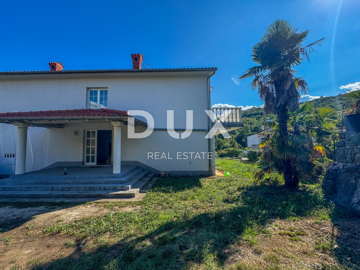OPATIJA, POBRI - spaziosa casa indipendente con vista mare, giardino e diverse unità abitative