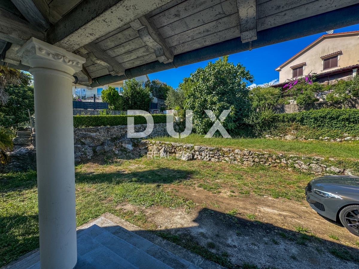OPATIJA, POBRI - spaziosa casa indipendente con vista mare, giardino e diverse unità abitative