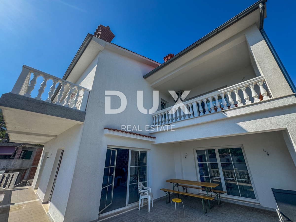 OPATIJA, POBRI - spaziosa casa indipendente con vista mare, giardino e diverse unità abitative