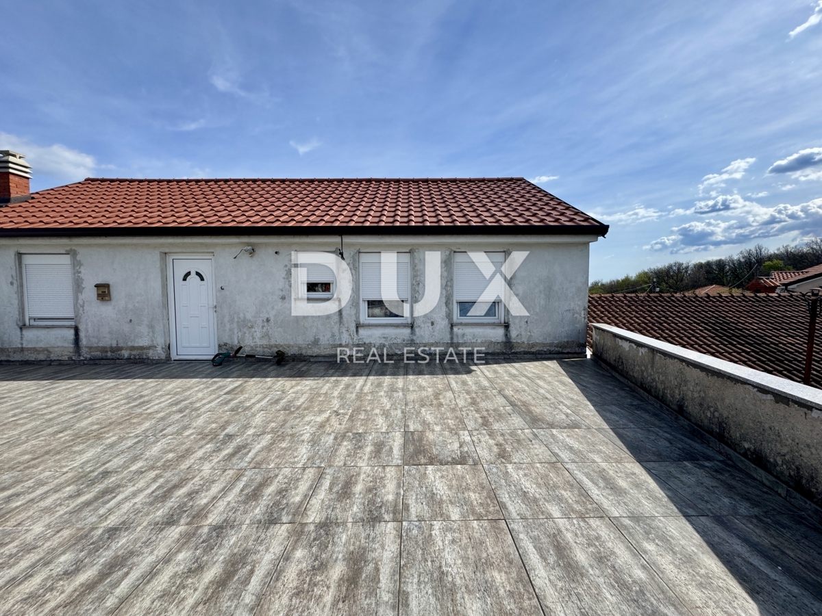 OPATIJA, MATULJI - casa bifamiliare con vista mare con grande potenziale abitativo e di investimento nel Quarnero