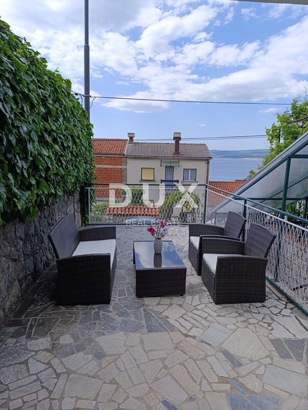 CRIKVENICA, SELCE - casa bifamiliare a 260 m dal mare