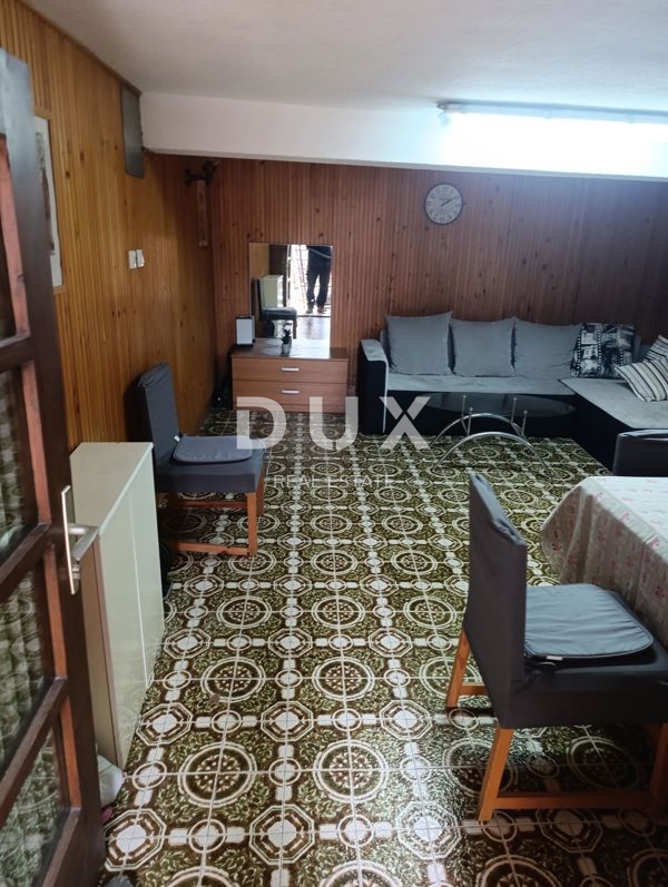CRIKVENICA, SELCE - casa bifamiliare a 260 m dal mare