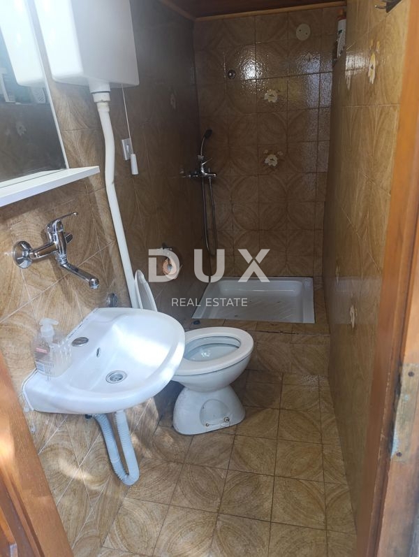 CRIKVENICA, SELCE - casa bifamiliare a 260 m dal mare