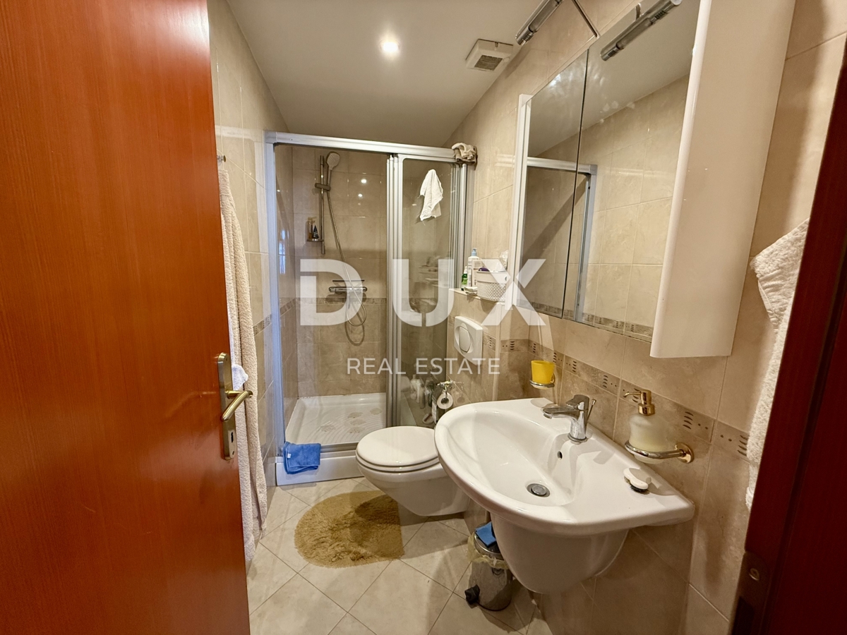 OPATIJA, VOLOSKO - RARO! 115 m2 in una vecchia villa con vista mare