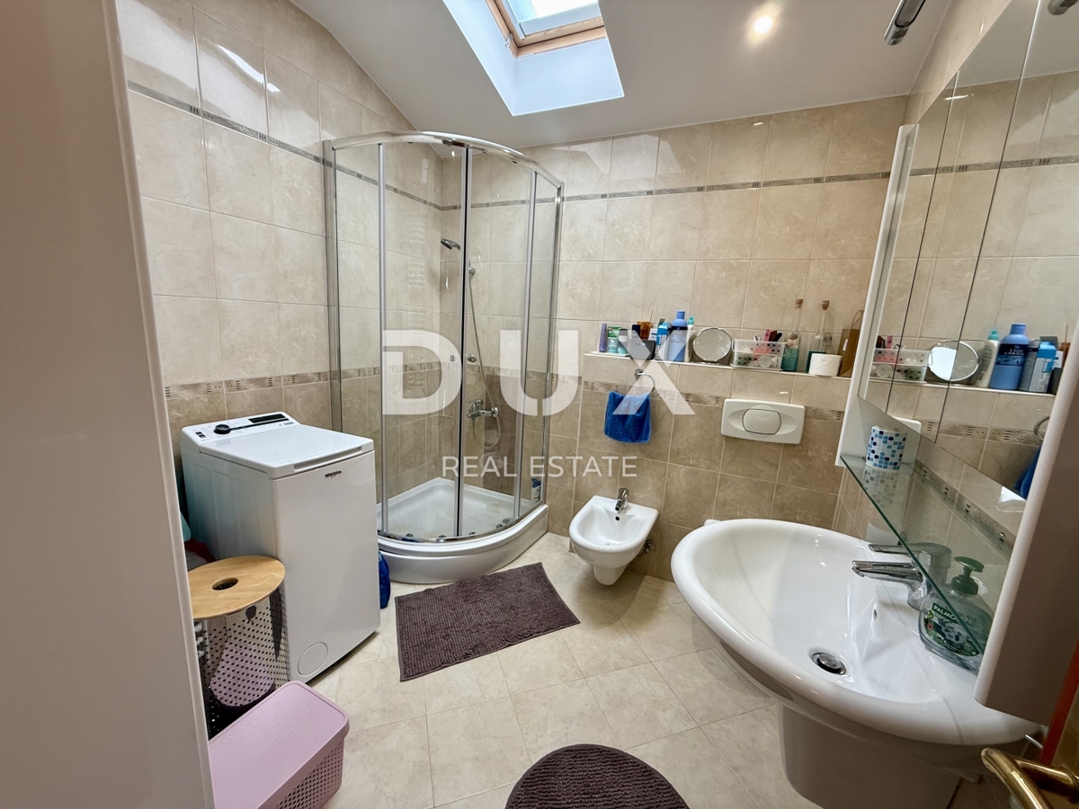 OPATIJA, VOLOSKO - RARO! 115 m2 in una vecchia villa con vista mare