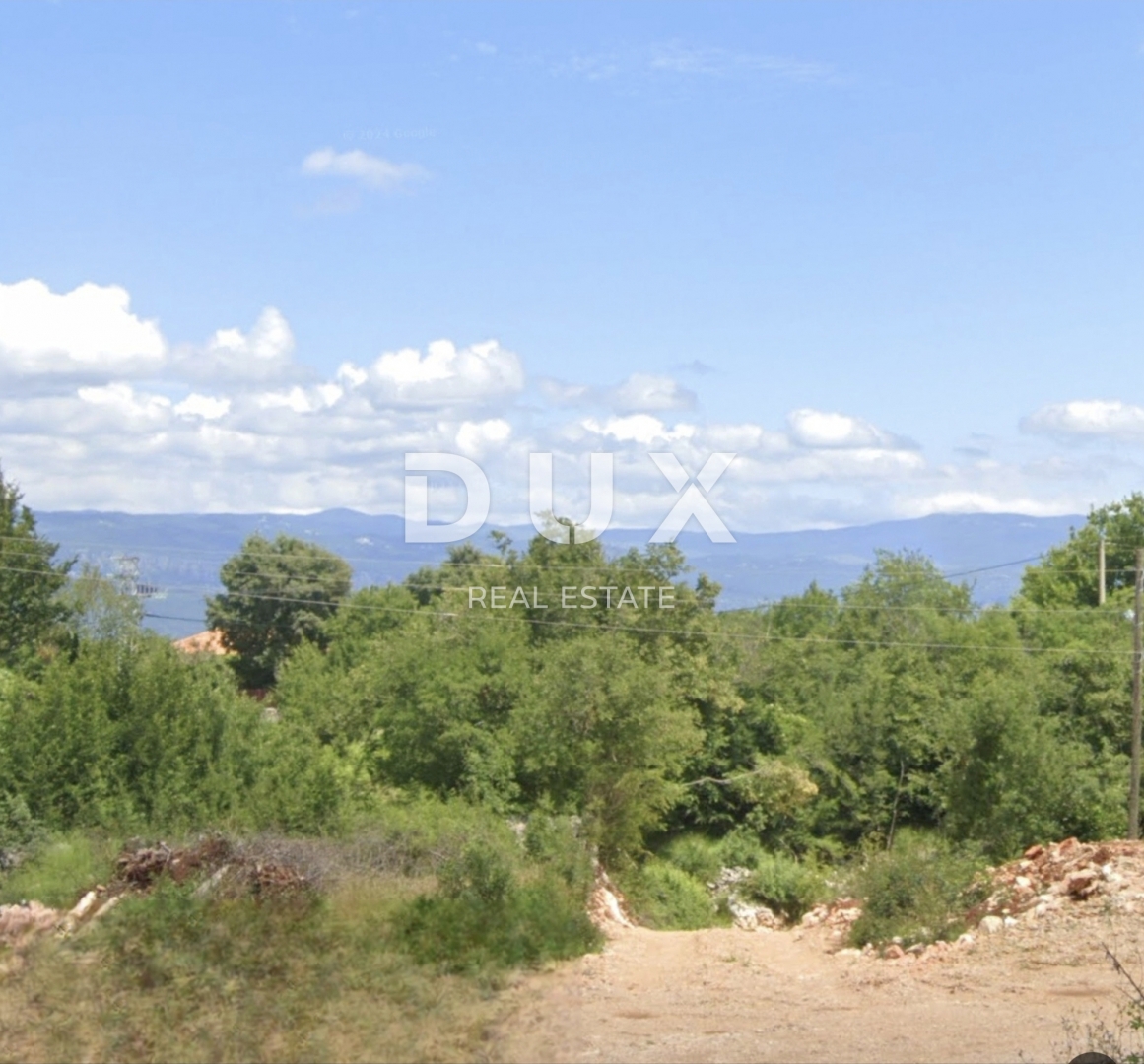 ISOLA DI KRK, SVETI VID DOBRINJSKI - terreno edificabile 4288m2 suddiviso in 7 lotti per ville con piscina/appartamenti 