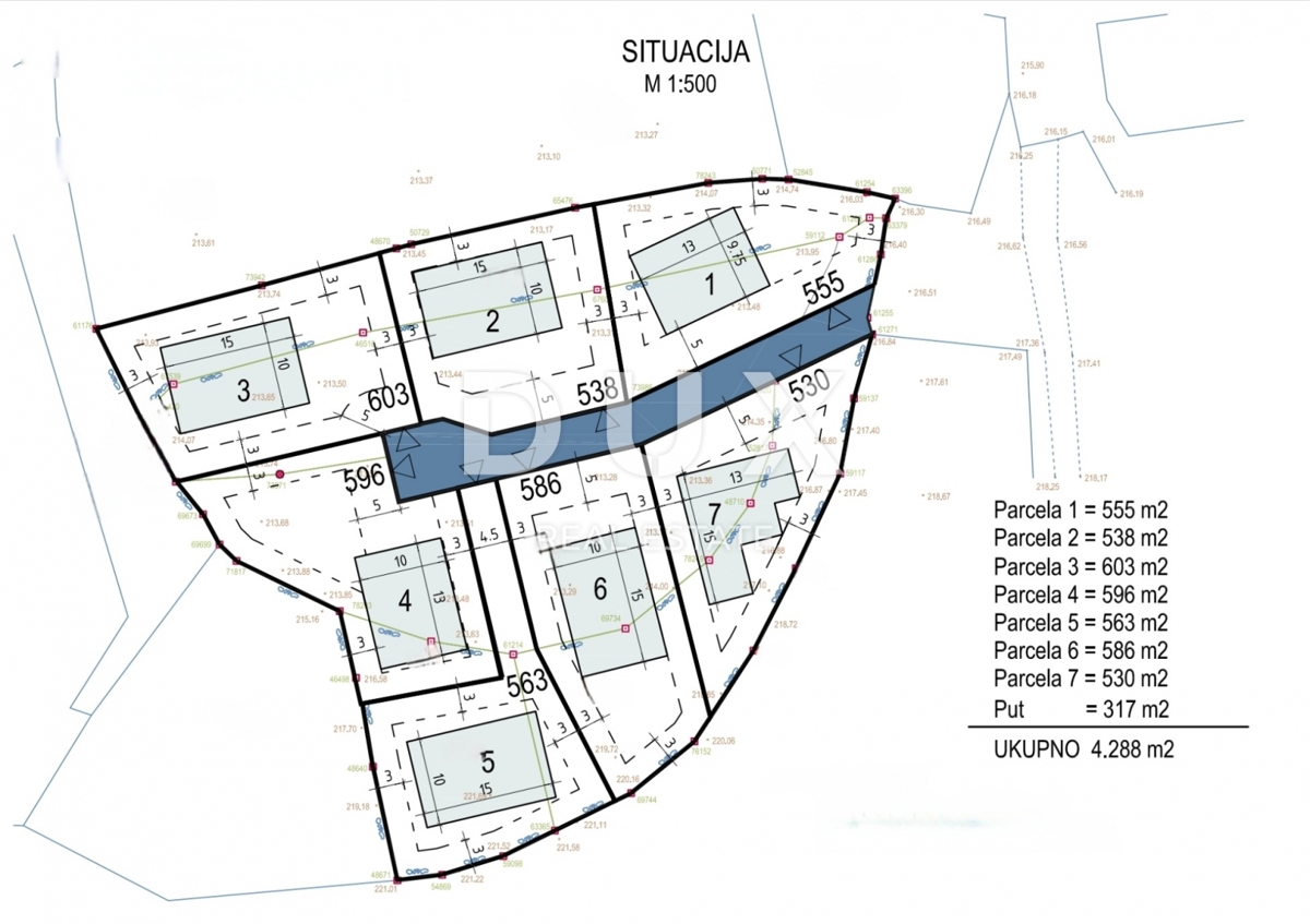 ISOLA DI KRK, SVETI VID DOBRINJSKI - terreno edificabile 4288m2 suddiviso in 7 lotti per ville con piscina/appartamenti 