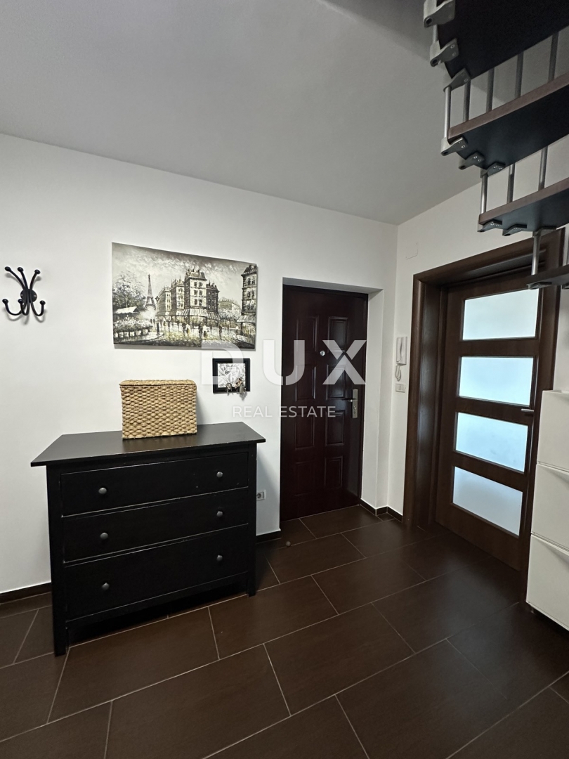 VIŠKOVO - appartamento su due piani con 4 camere da letto + soggiorno, costruzione più recente