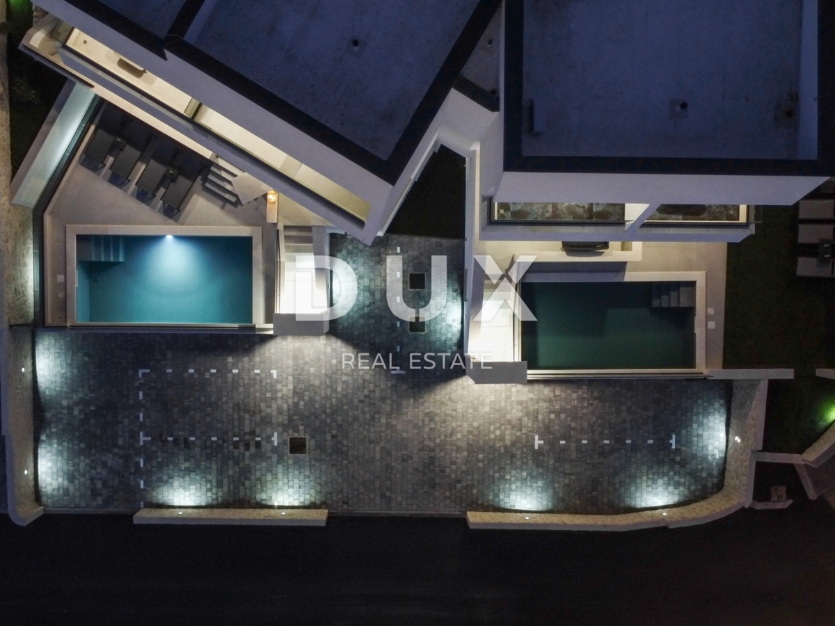 ISOLA DI PAG, NOVALJA - Villa con 5 camere da letto, piscina e sauna, 176,5 m2