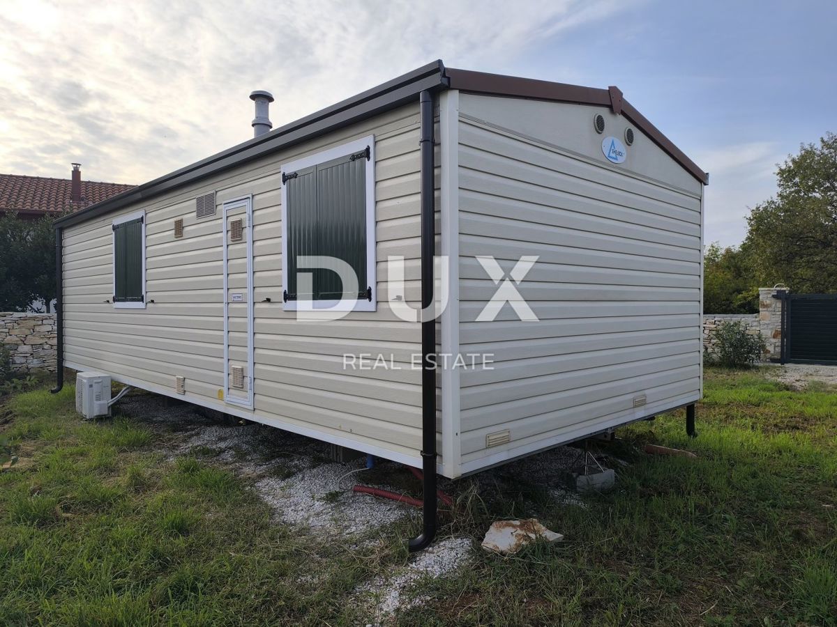 ISTRIA, PEROJ - Due case mobili su 1000 m2 - VICINO ALLA SPIAGGIA!!