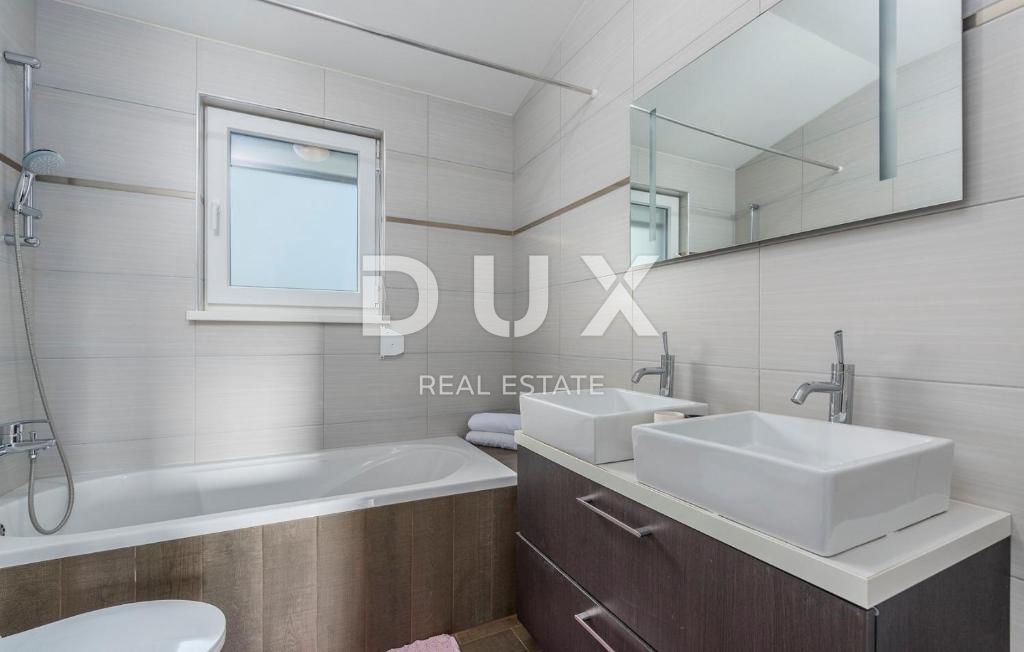 ISTRIA, PARENZO - Villa familiare in posizione tranquilla vicino alla città e alle spiagge